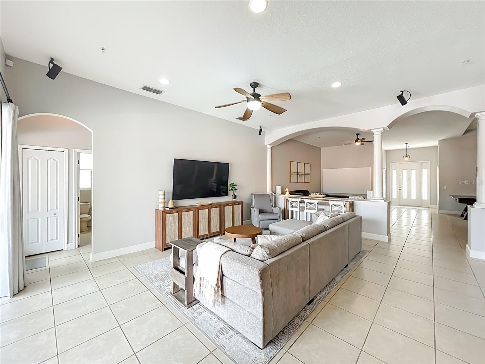 Image 34 of 92 For 10235 Kristen Park Drive