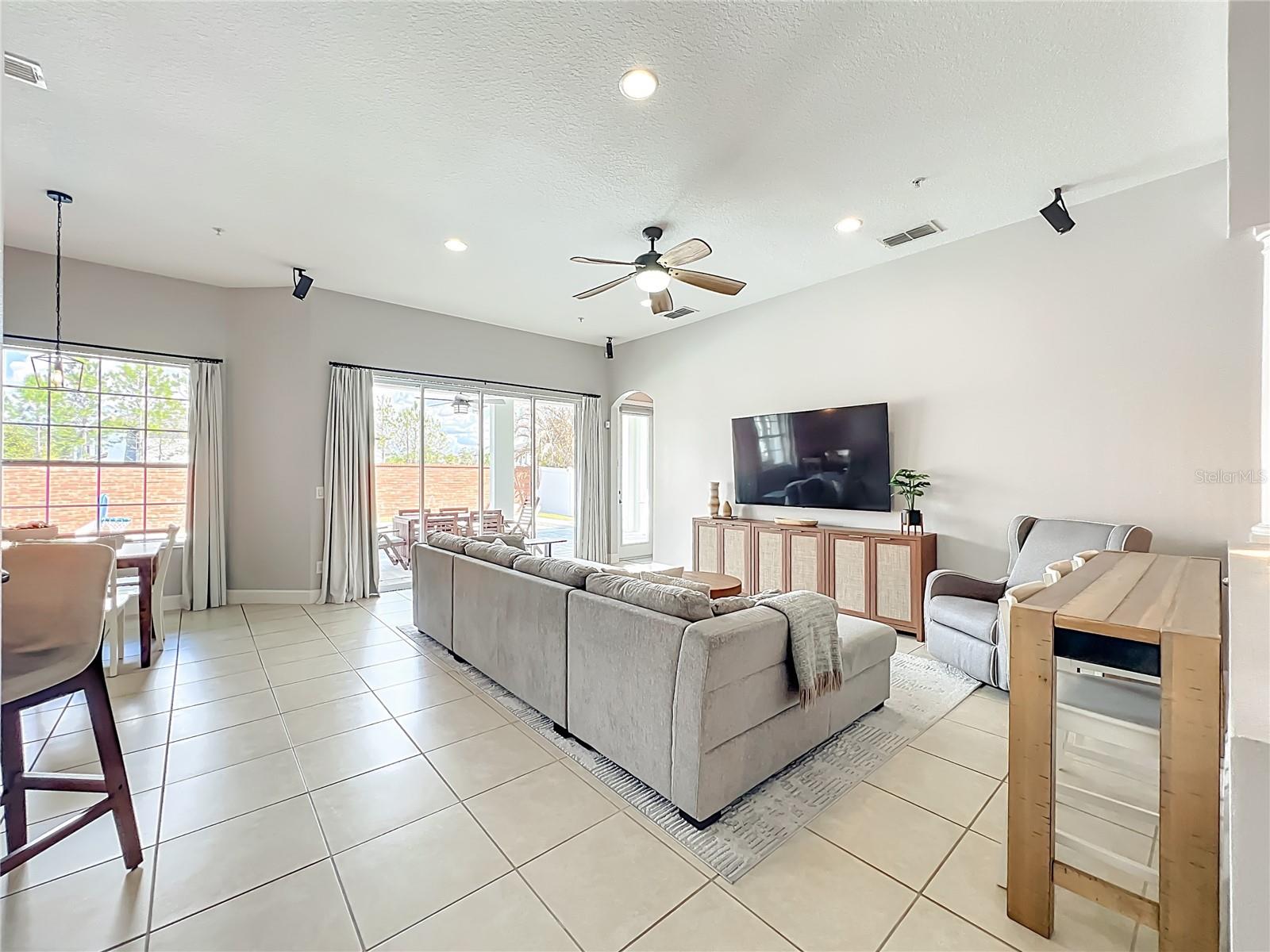 Image 9 of 92 For 10235 Kristen Park Drive