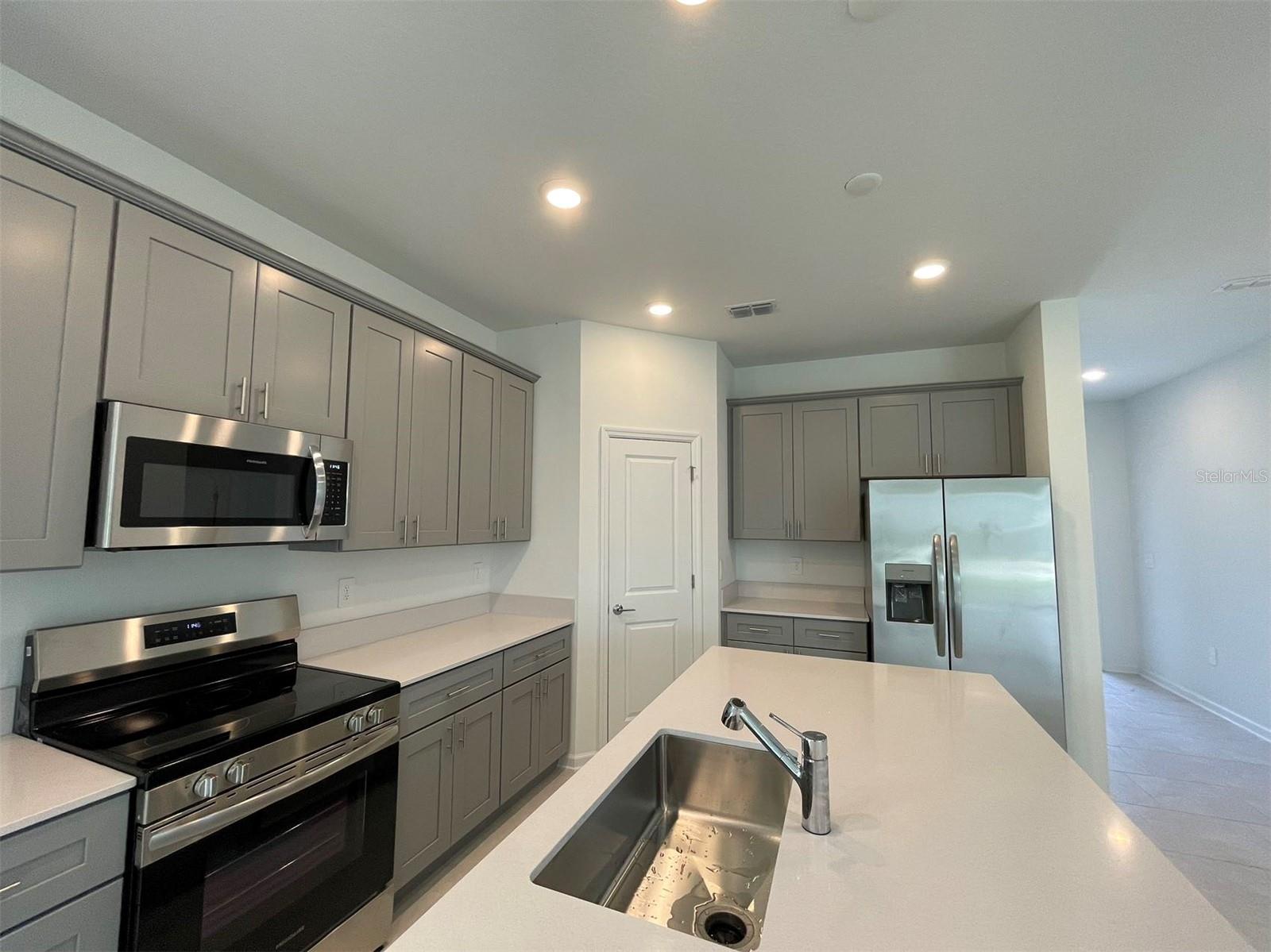 Image 13 of 57 For 2165 Sweet Honey Lane