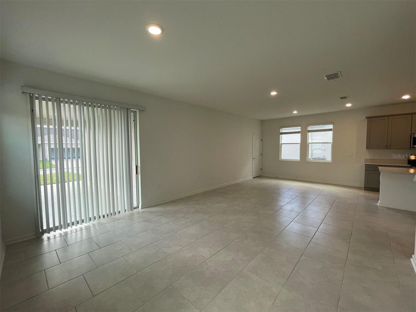 Image 18 of 57 For 2165 Sweet Honey Lane