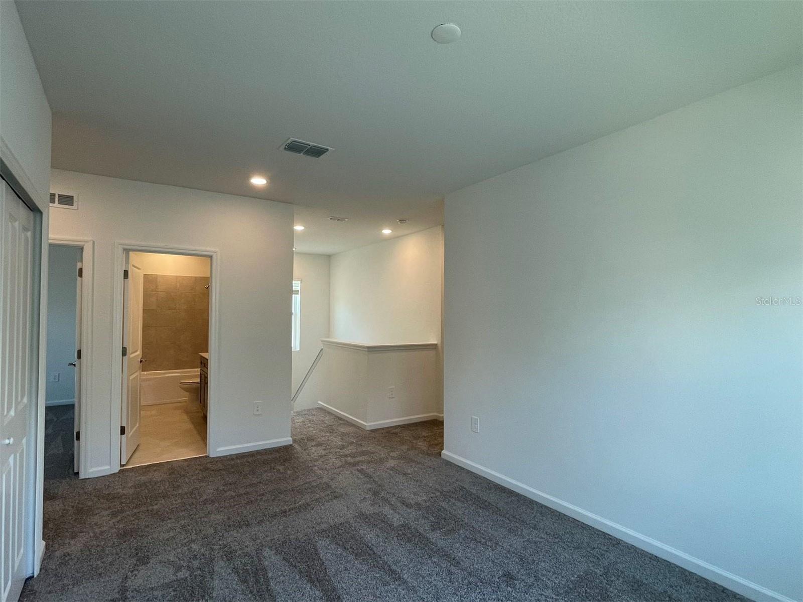 Image 33 of 57 For 2165 Sweet Honey Lane