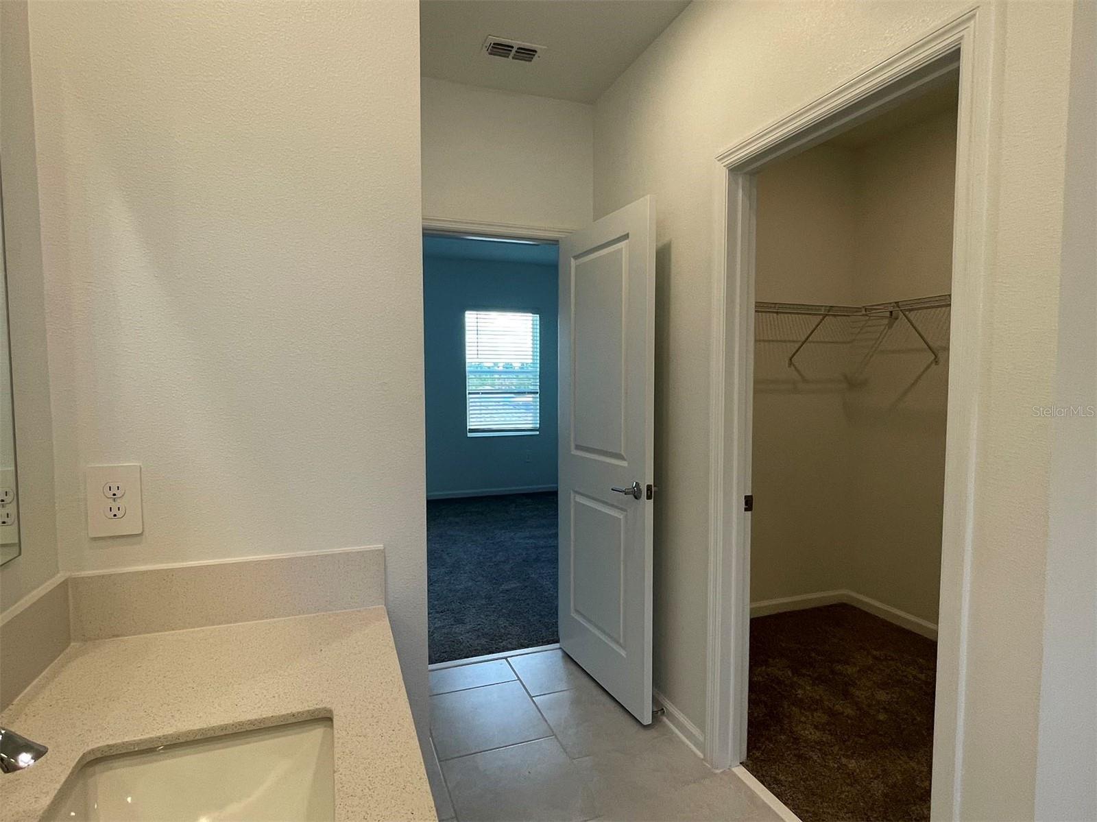 Image 53 of 57 For 2165 Sweet Honey Lane