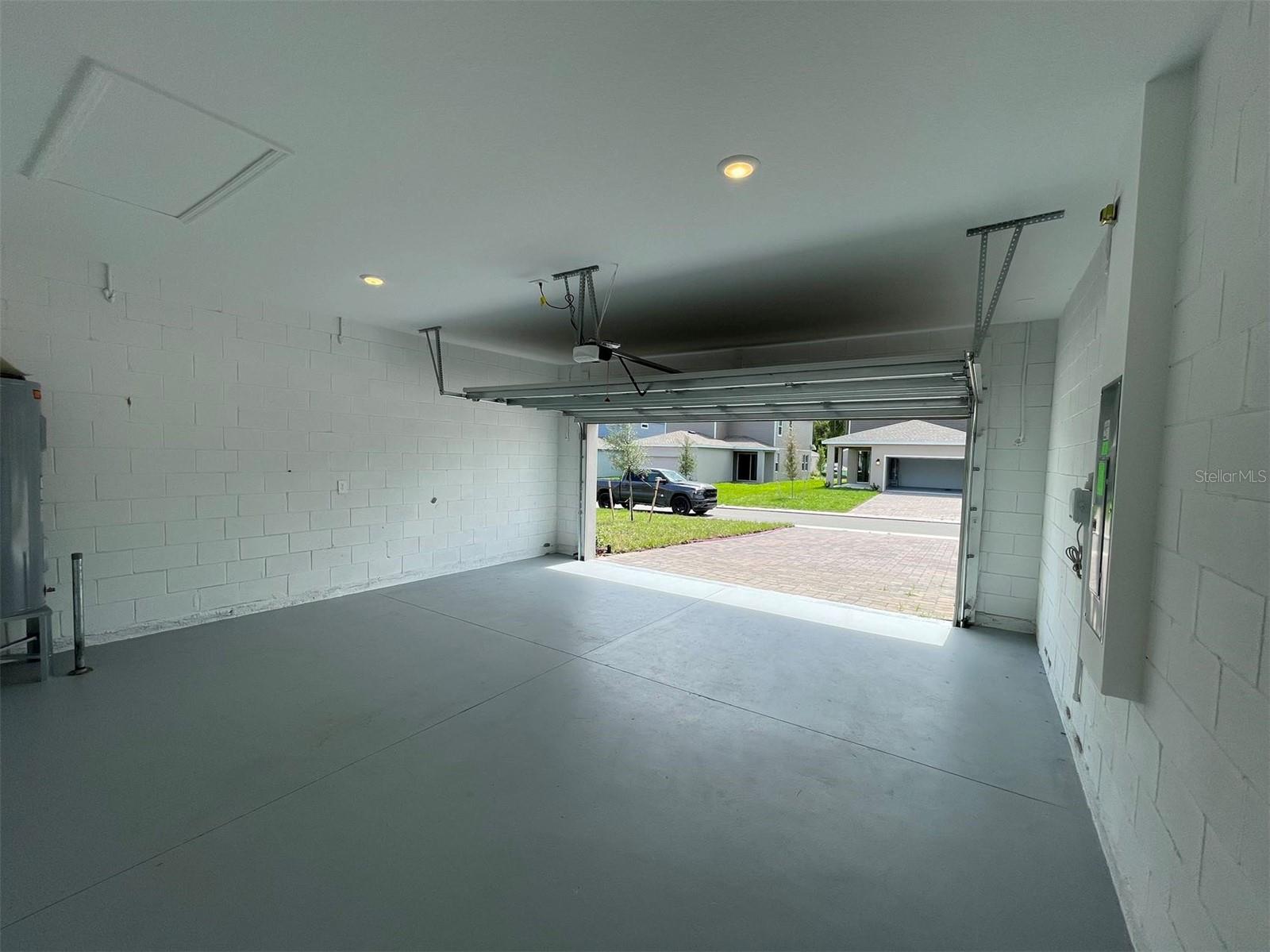 Image 7 of 57 For 2165 Sweet Honey Lane