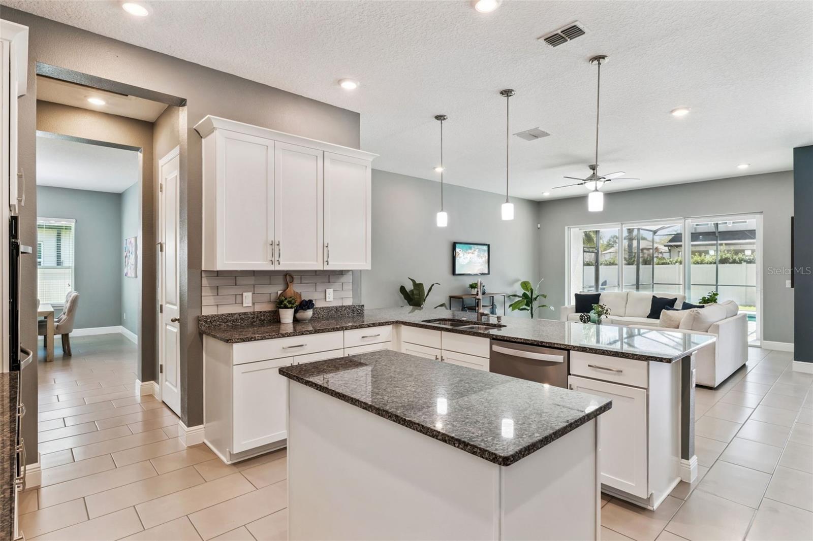 Image 18 of 54 For 1658 Peace Lily Way