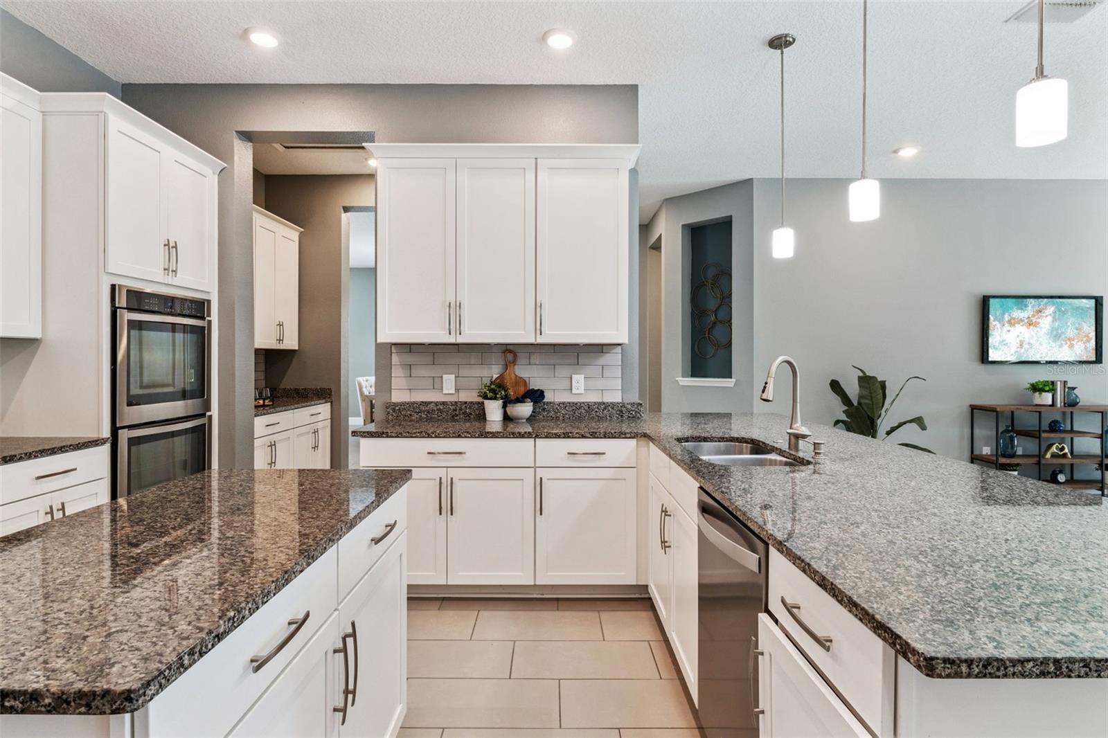 Image 21 of 54 For 1658 Peace Lily Way