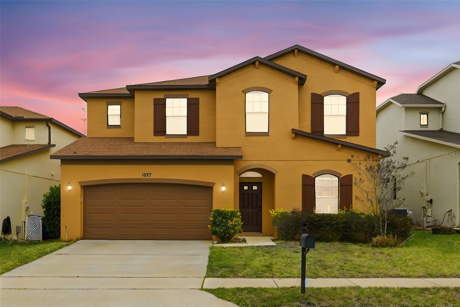 Image 2 of 30 For 1077 Thunderhead Lane