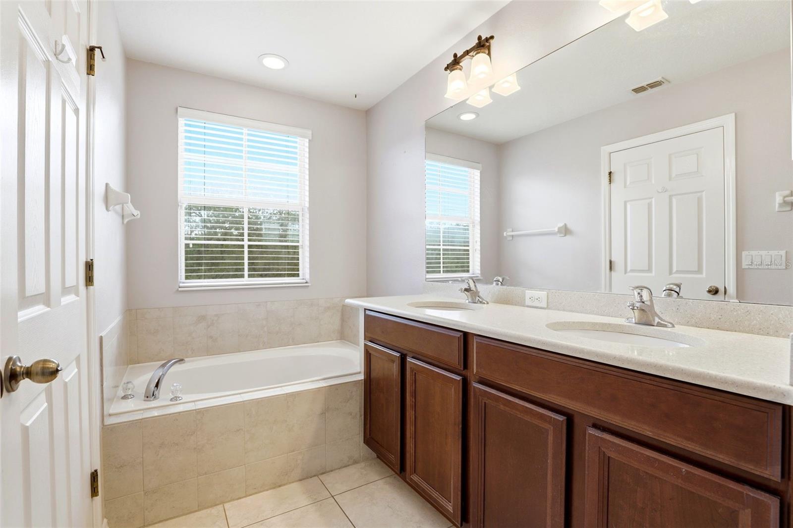 Image 25 of 52 For 5343 Hidden Cypress Lane