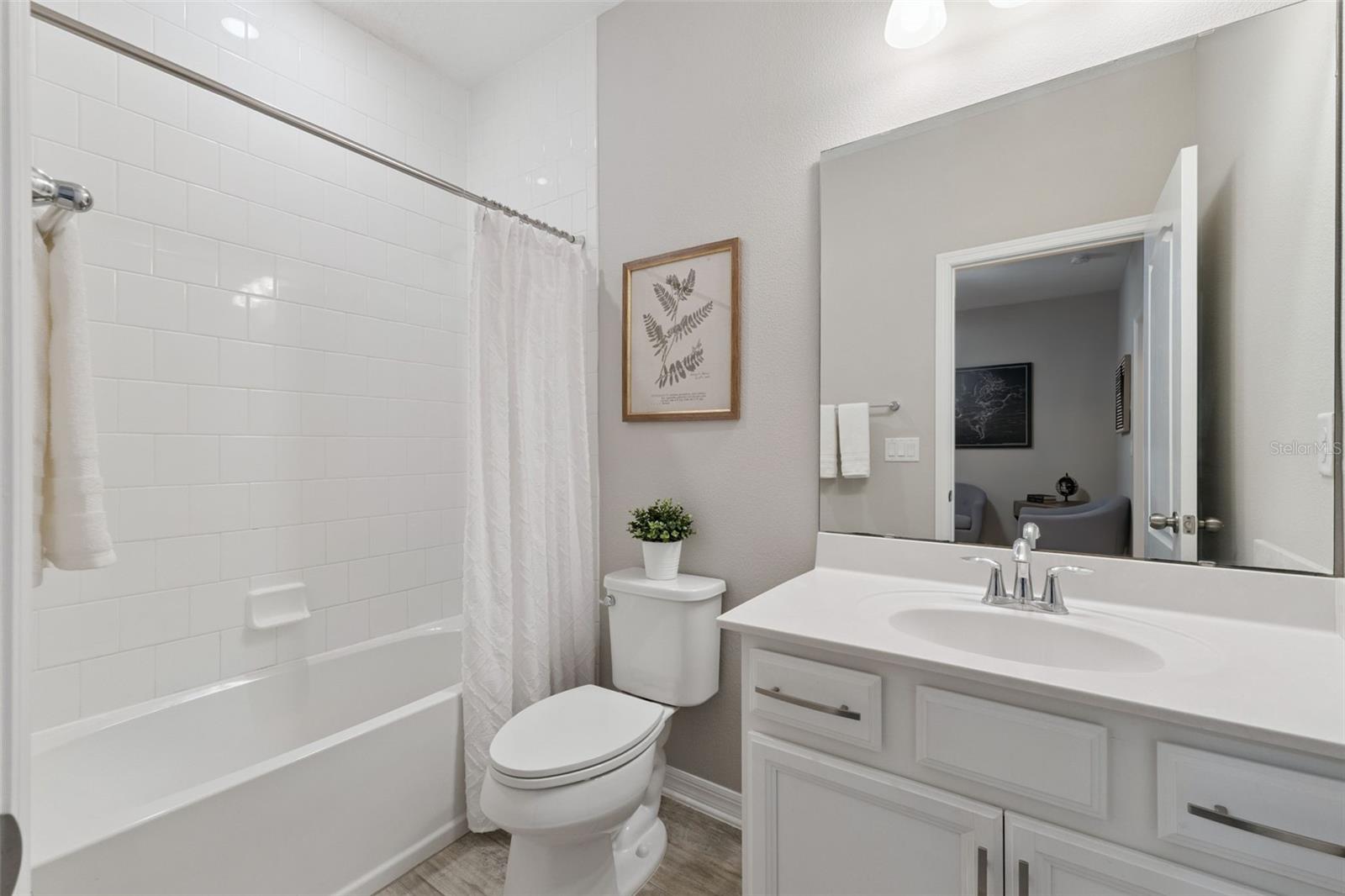 Image 23 of 32 For 2555 Egret Shores Drive