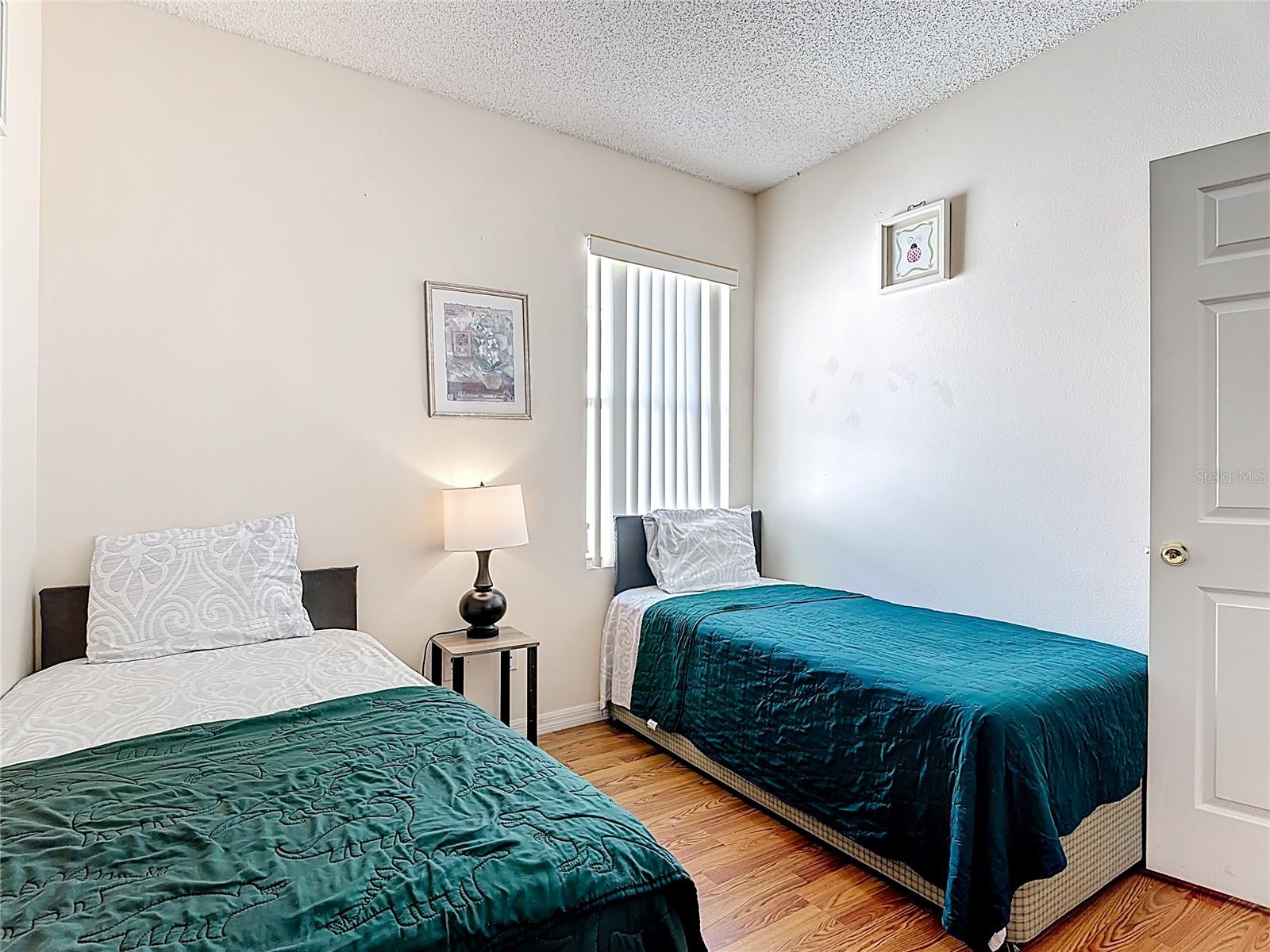 Image 35 of 57 For 635 Knollwood Drive