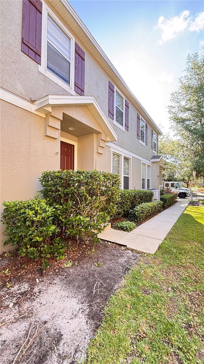 Image 12 of 18 For 10882 Eclipse Lily Way 61a