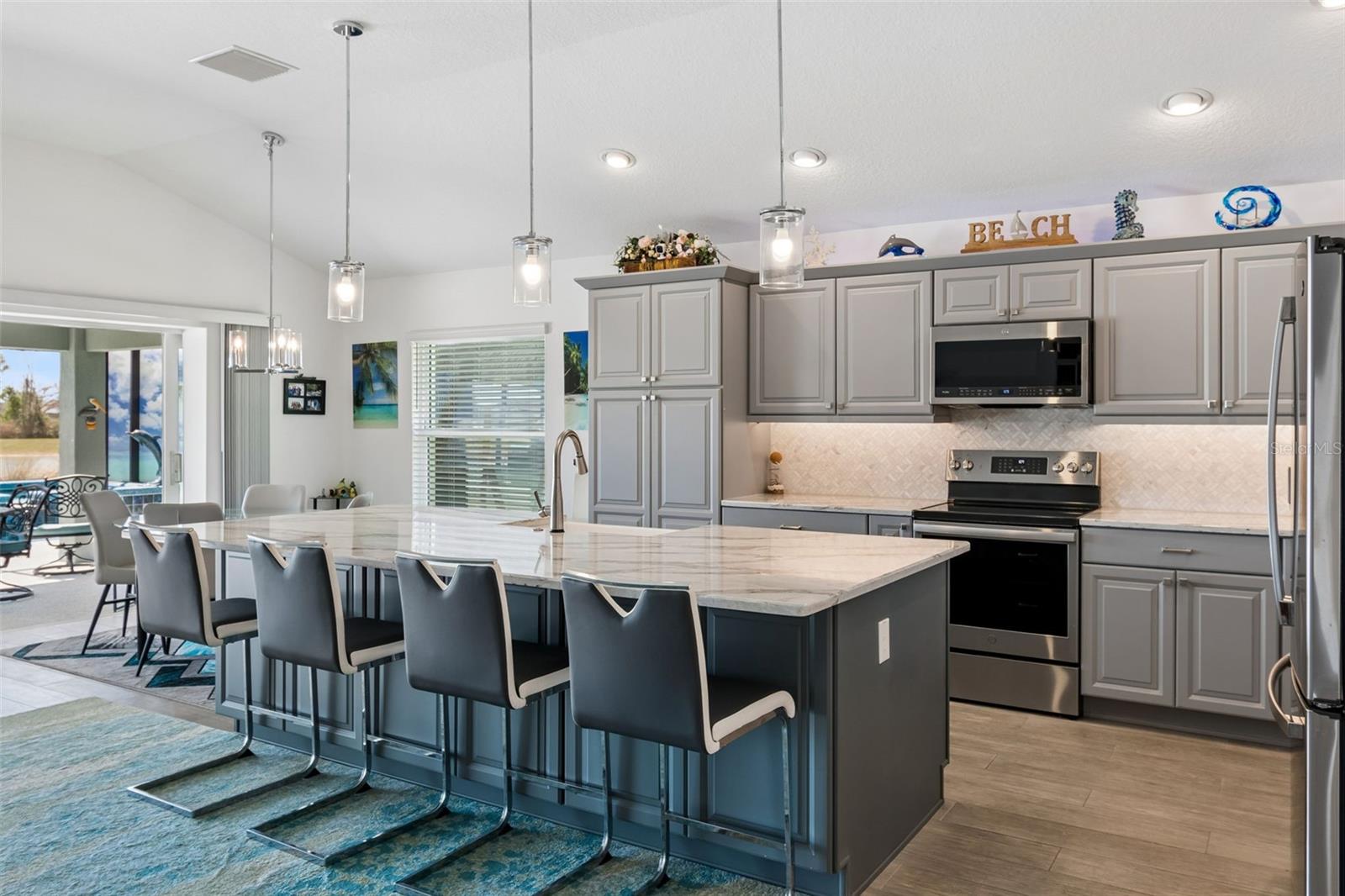 Image 13 of 74 For 1864 Keel Court