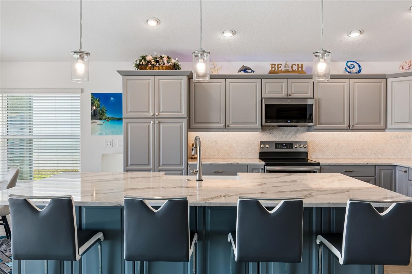 Image 15 of 74 For 1864 Keel Court