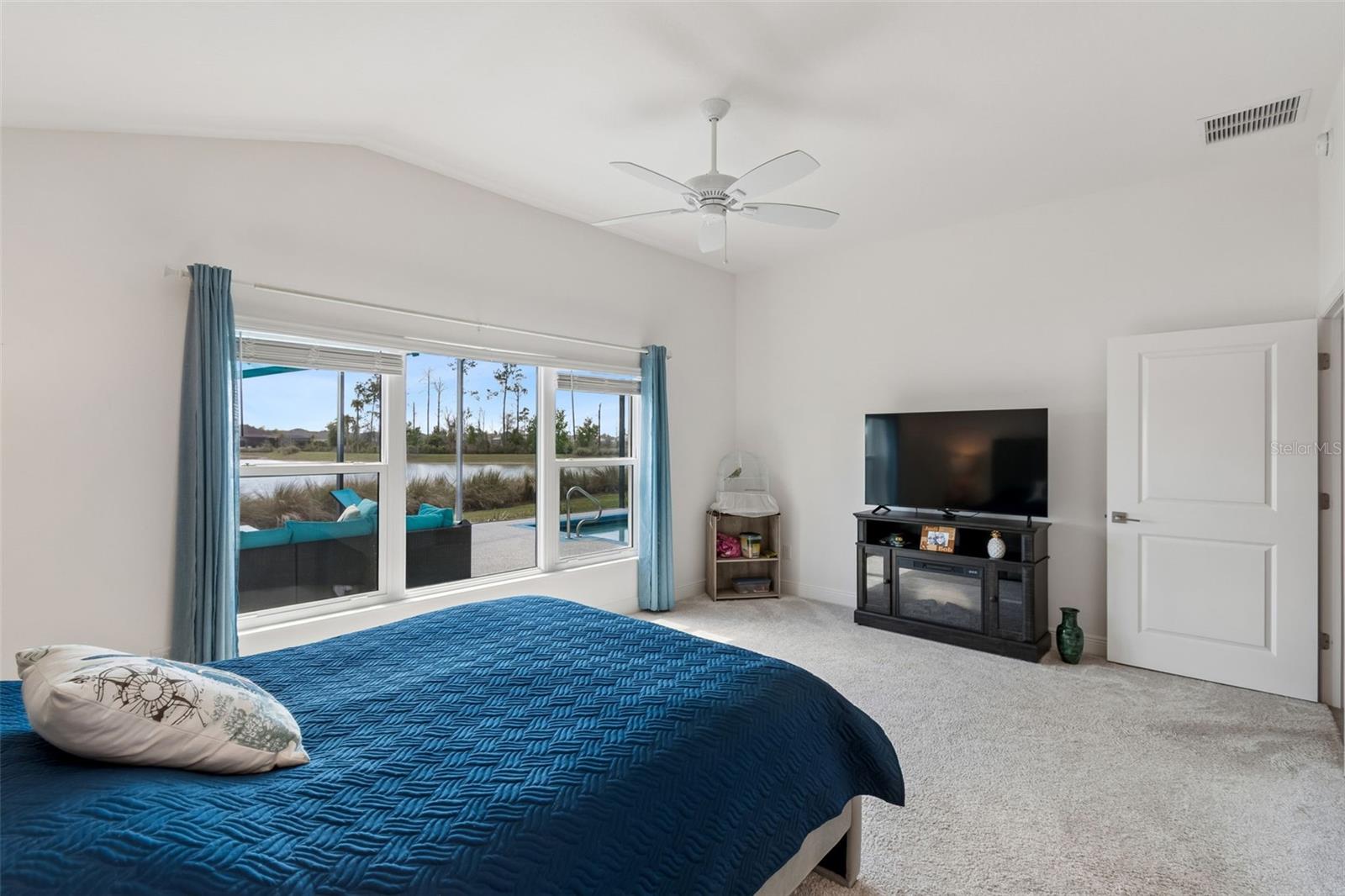 Image 28 of 74 For 1864 Keel Court