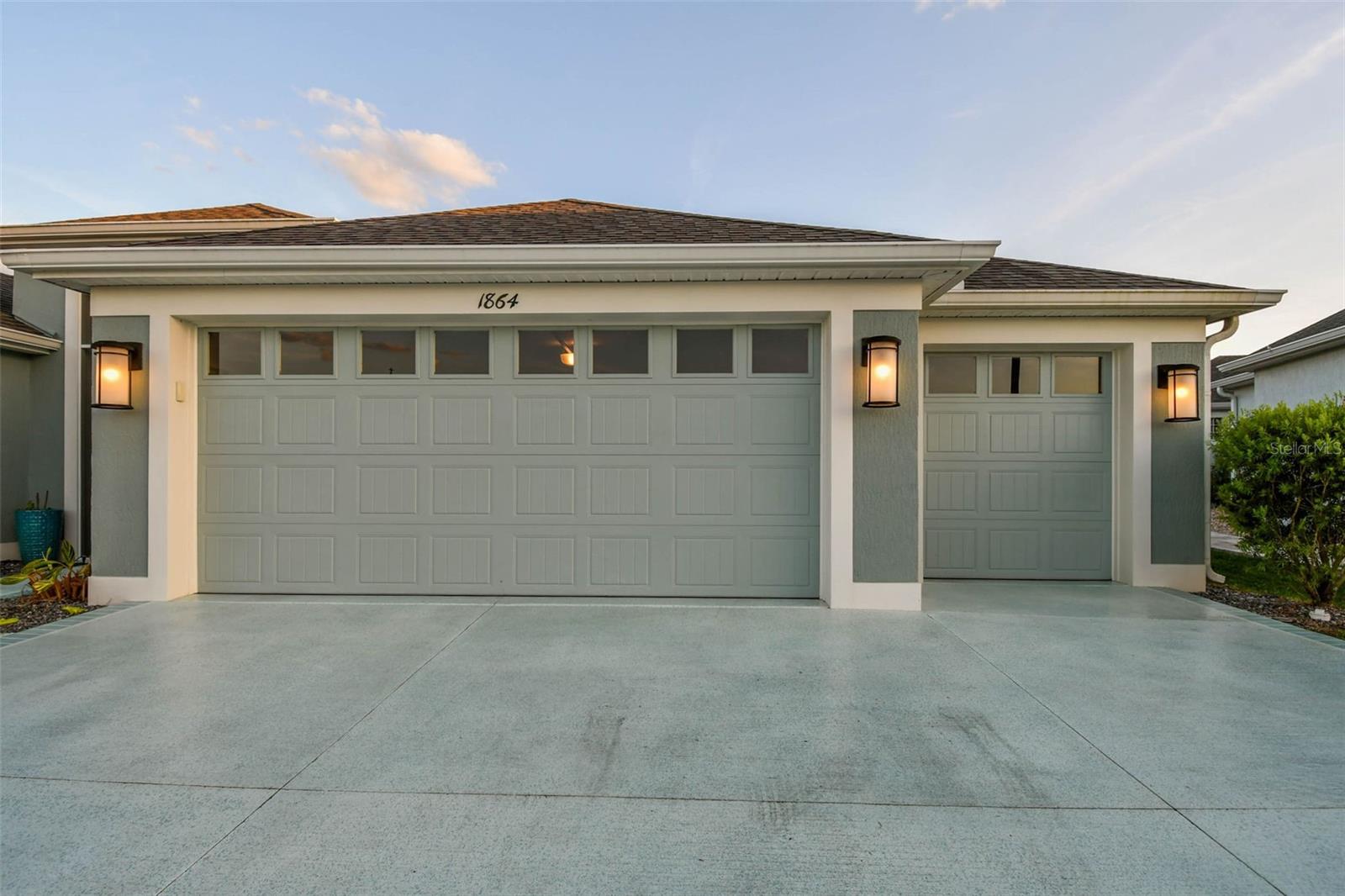 Image 3 of 74 For 1864 Keel Court