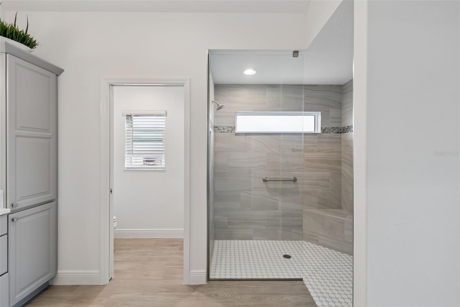 Image 31 of 74 For 1864 Keel Court