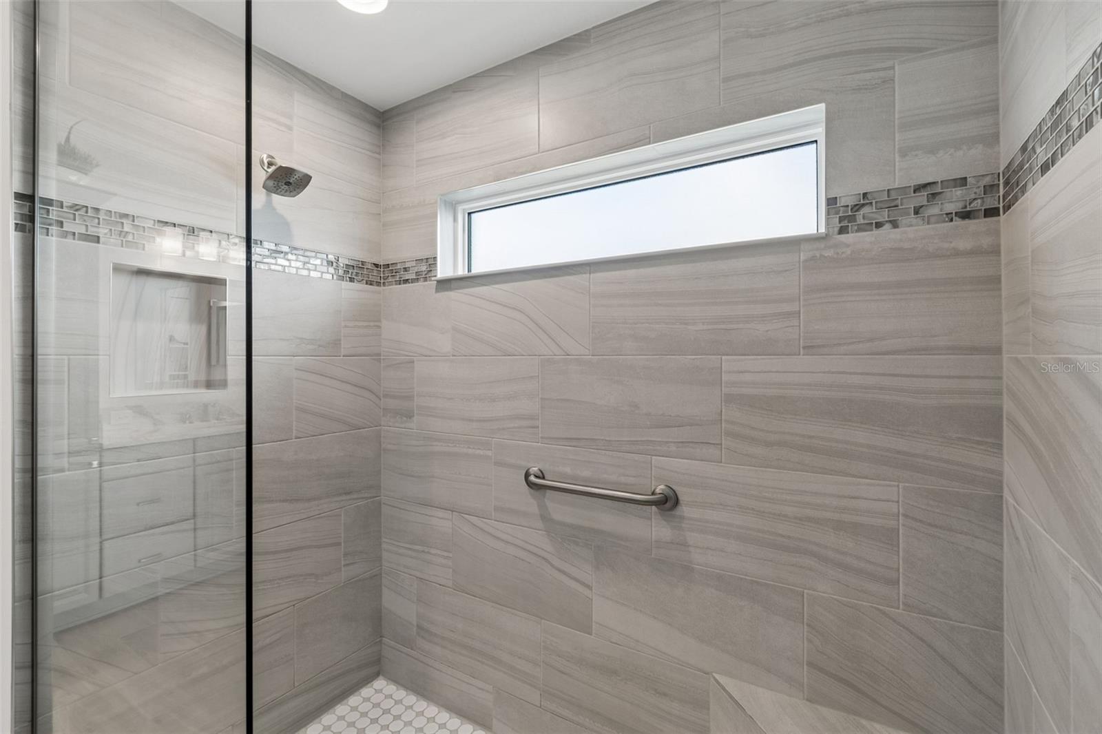 Image 33 of 74 For 1864 Keel Court