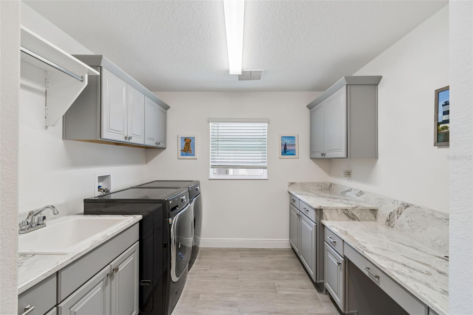 Image 47 of 74 For 1864 Keel Court