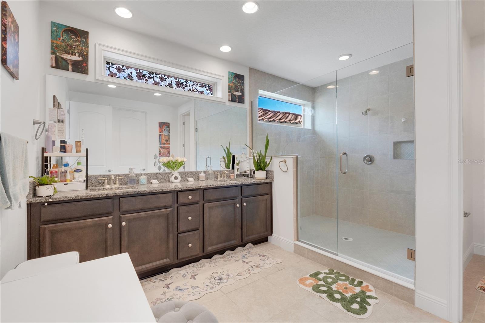 Image 19 of 43 For 8148 Cleobury Drive