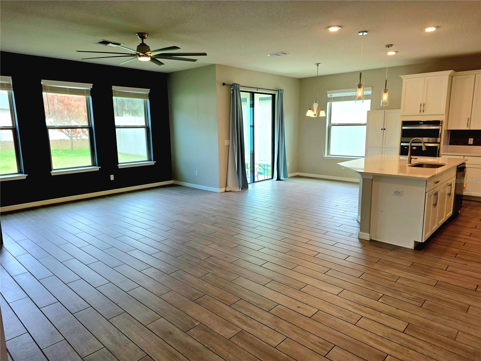 Image 12 of 33 For 4880 Echo Court