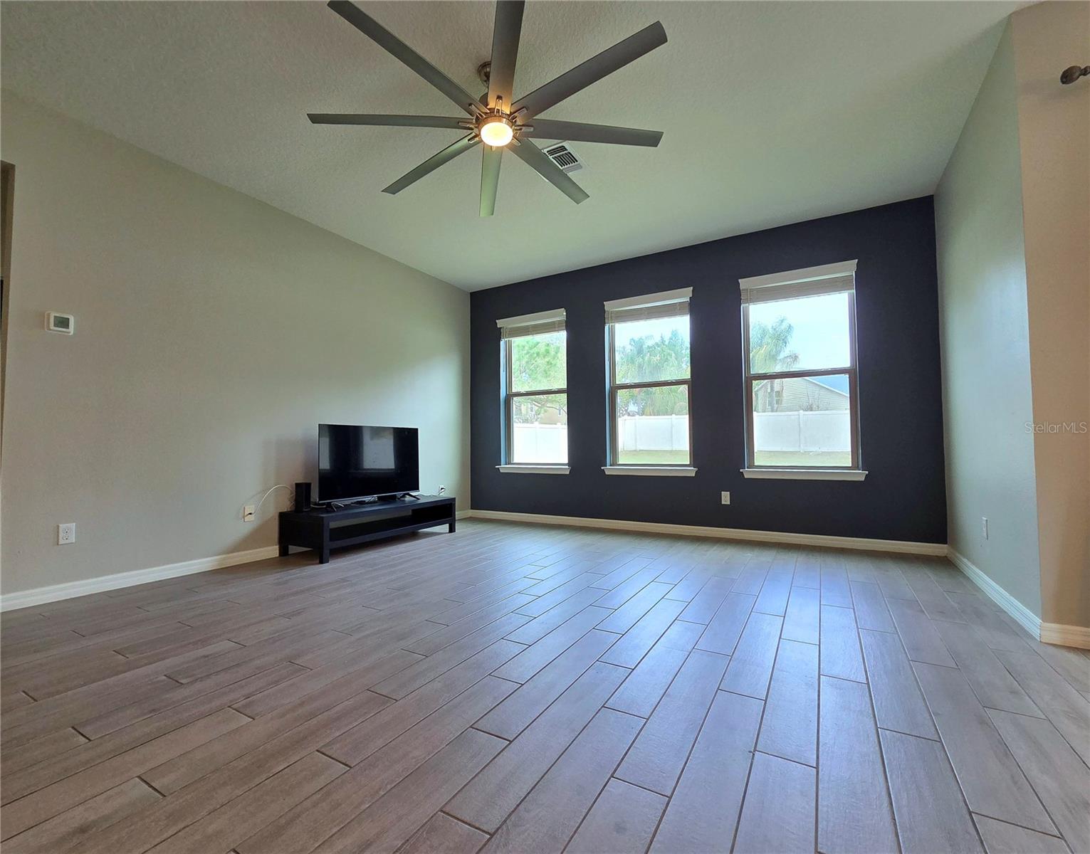 Image 13 of 33 For 4880 Echo Court