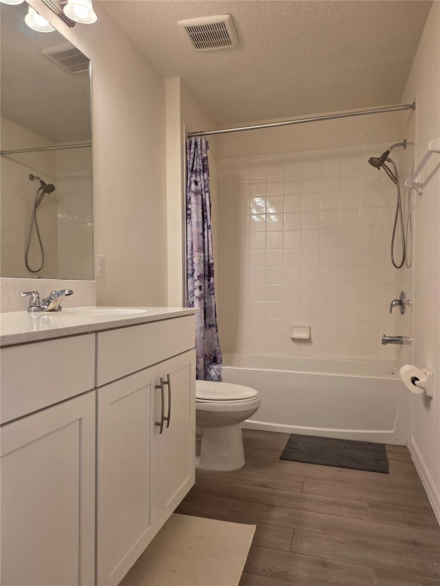 Image 17 of 33 For 4880 Echo Court