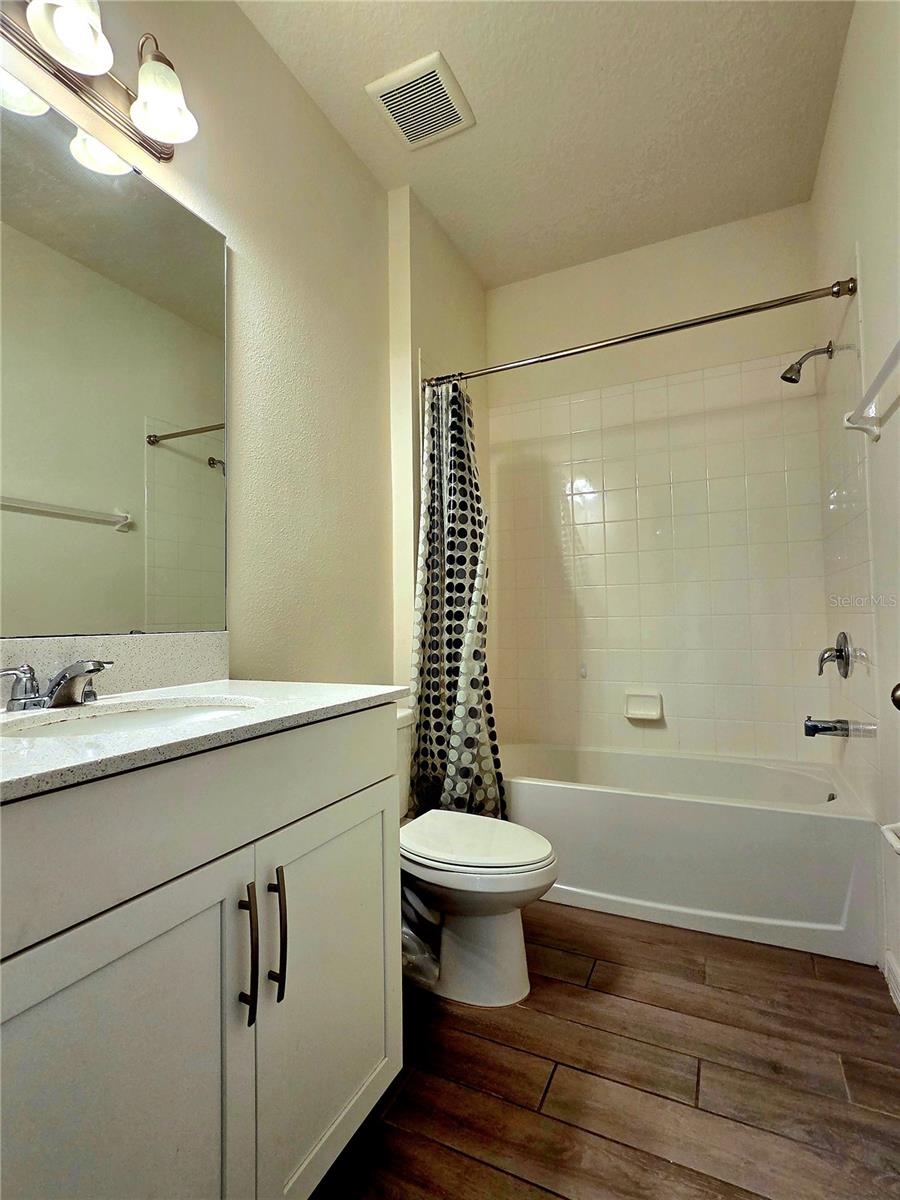 Image 30 of 33 For 4880 Echo Court