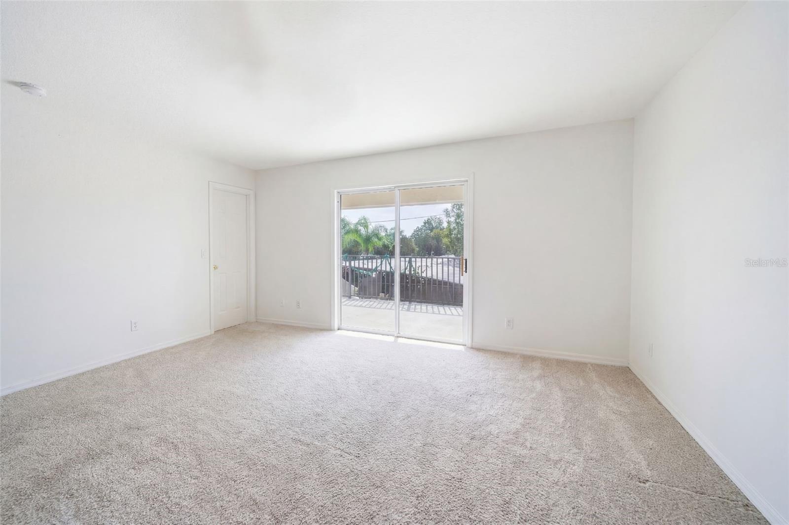 Image 24 of 35 For 411 Robin Road