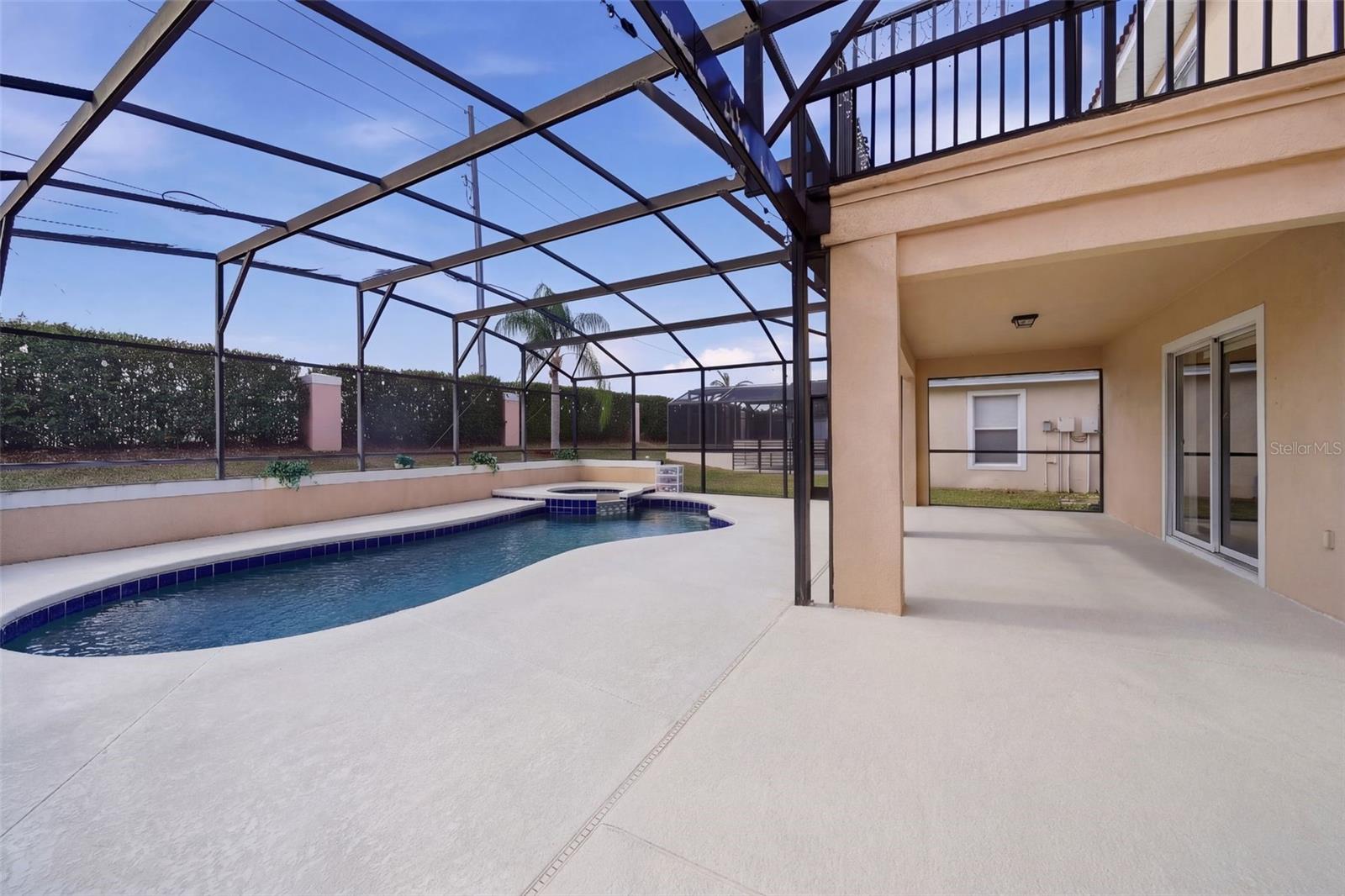 Image 8 of 35 For 411 Robin Road