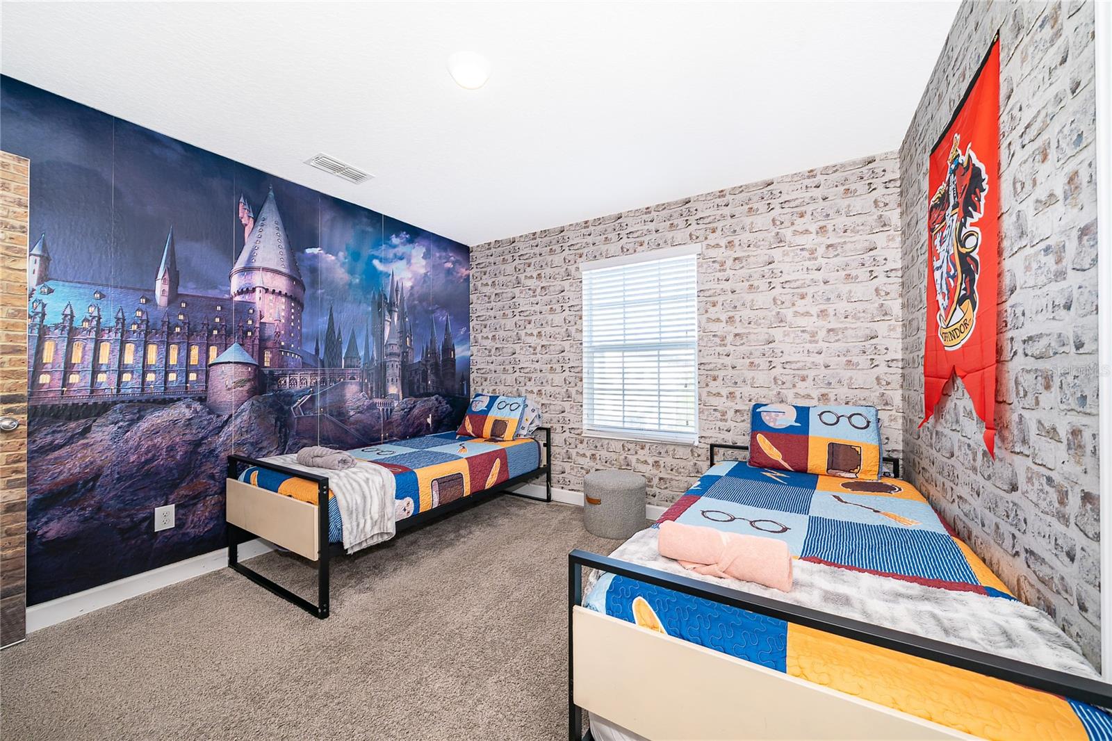 Image 10 of 74 For 4838 Love Storey Lane