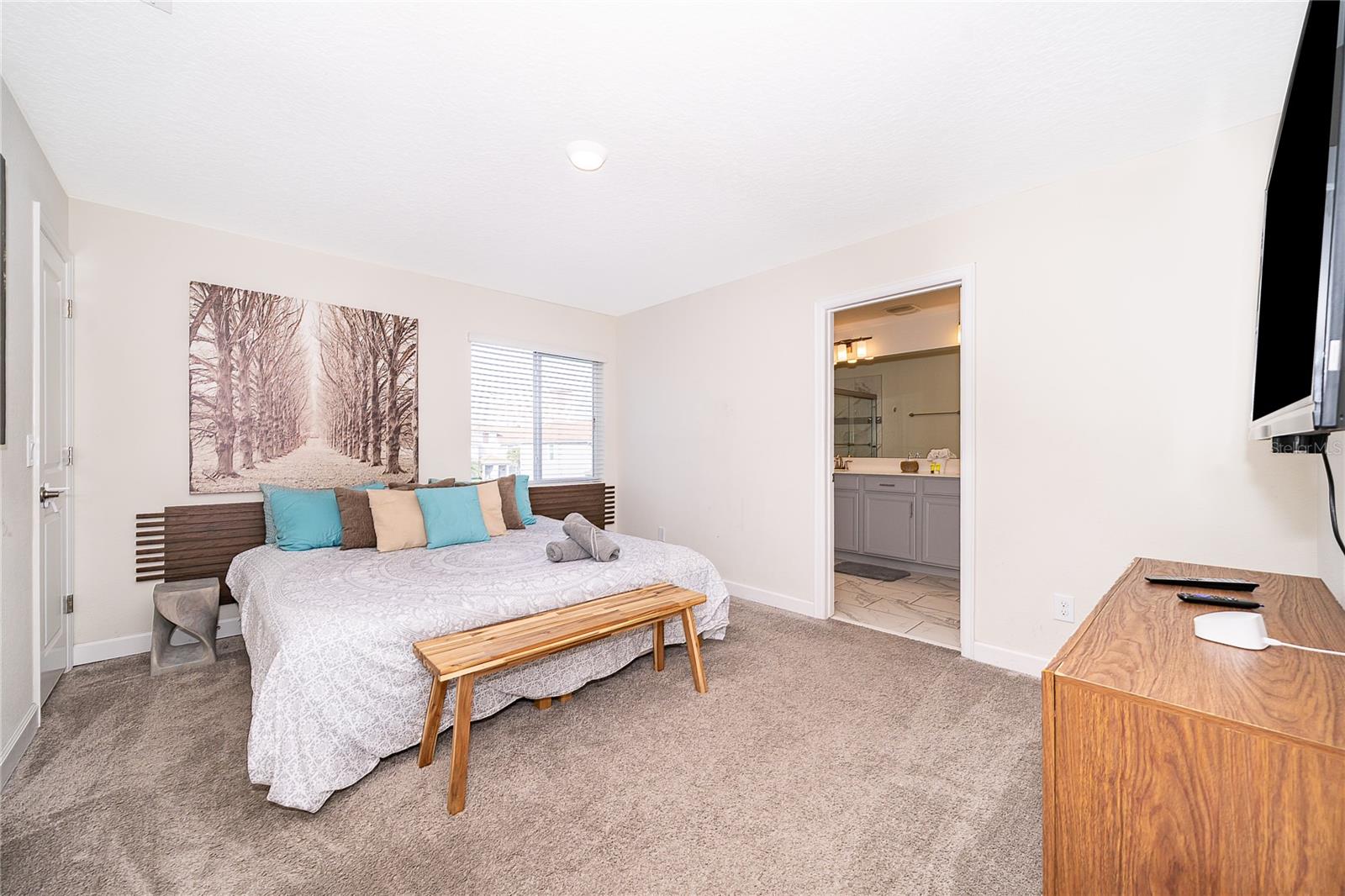 Image 3 of 74 For 4838 Love Storey Lane