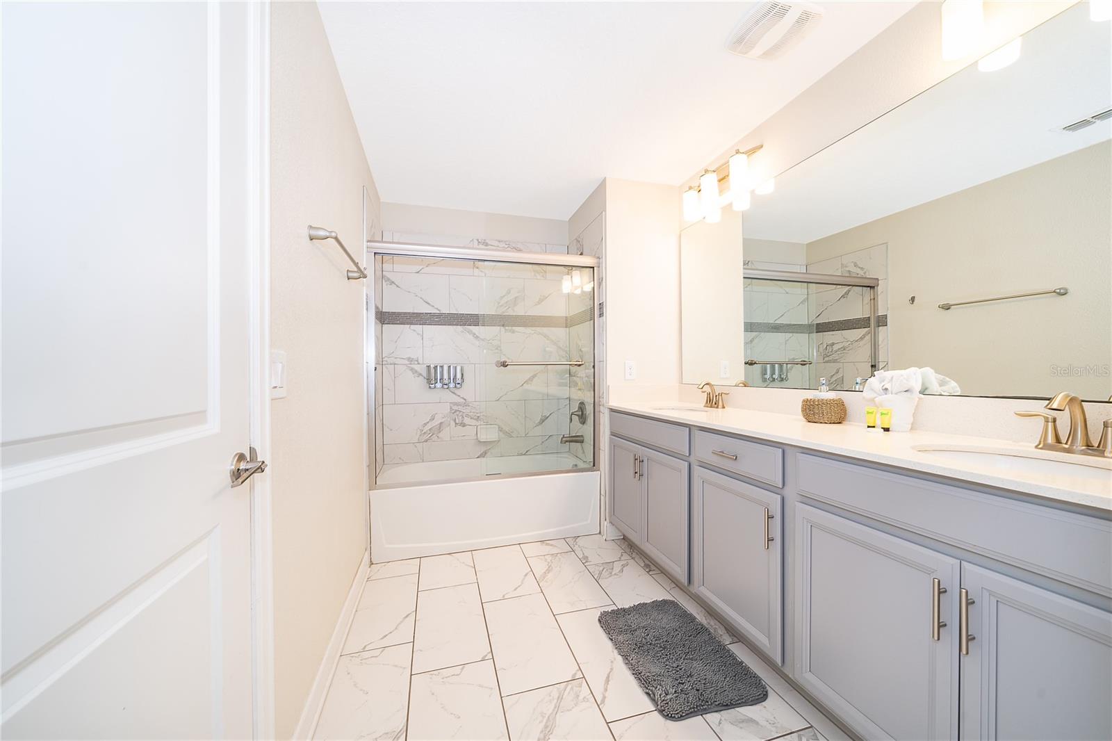 Image 4 of 74 For 4838 Love Storey Lane