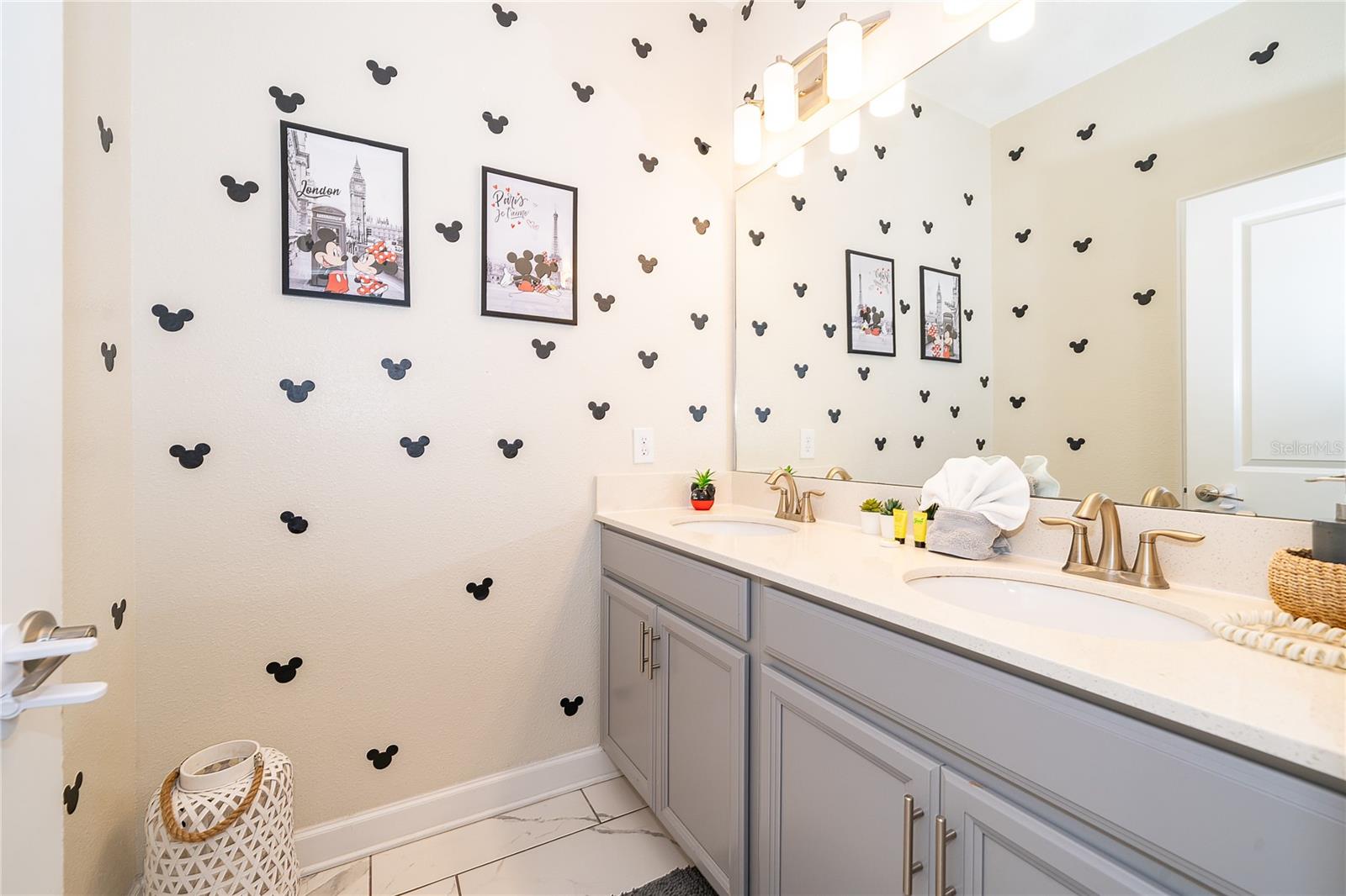 Image 7 of 74 For 4838 Love Storey Lane