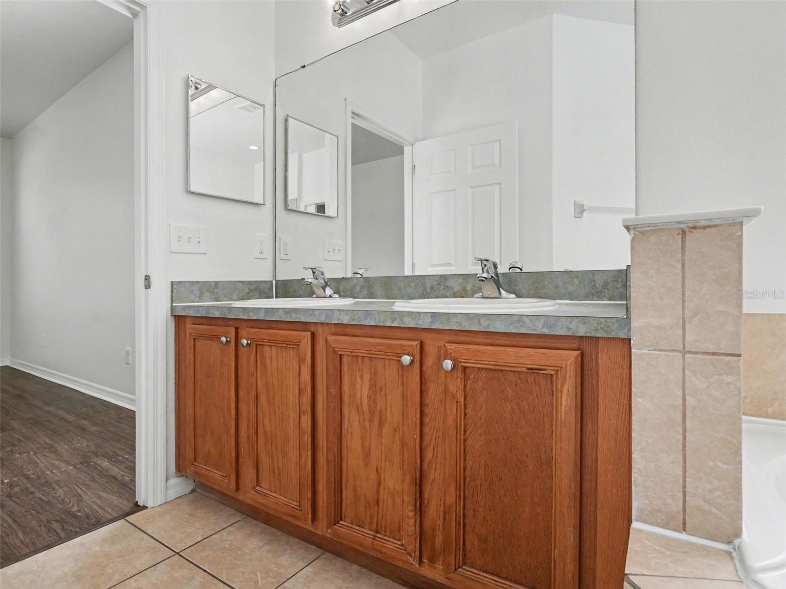 Image 24 of 27 For 1419 Hunterman Lane