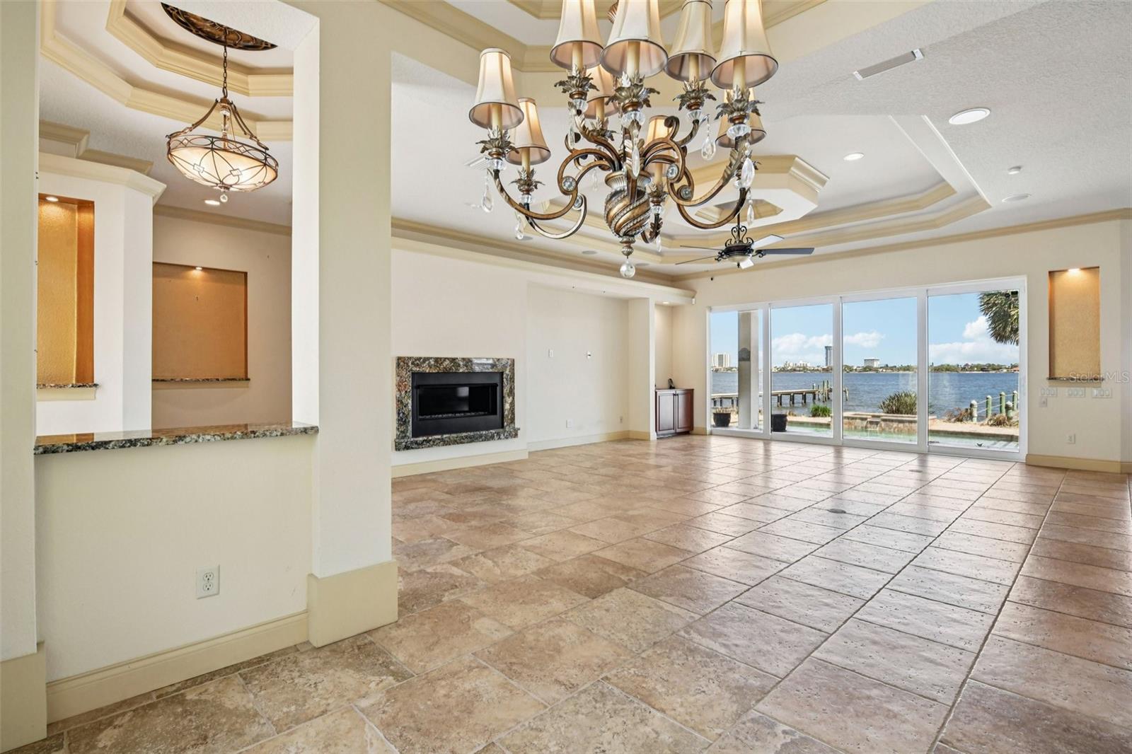 Image 12 of 57 For 2227 Palmetto Avenue