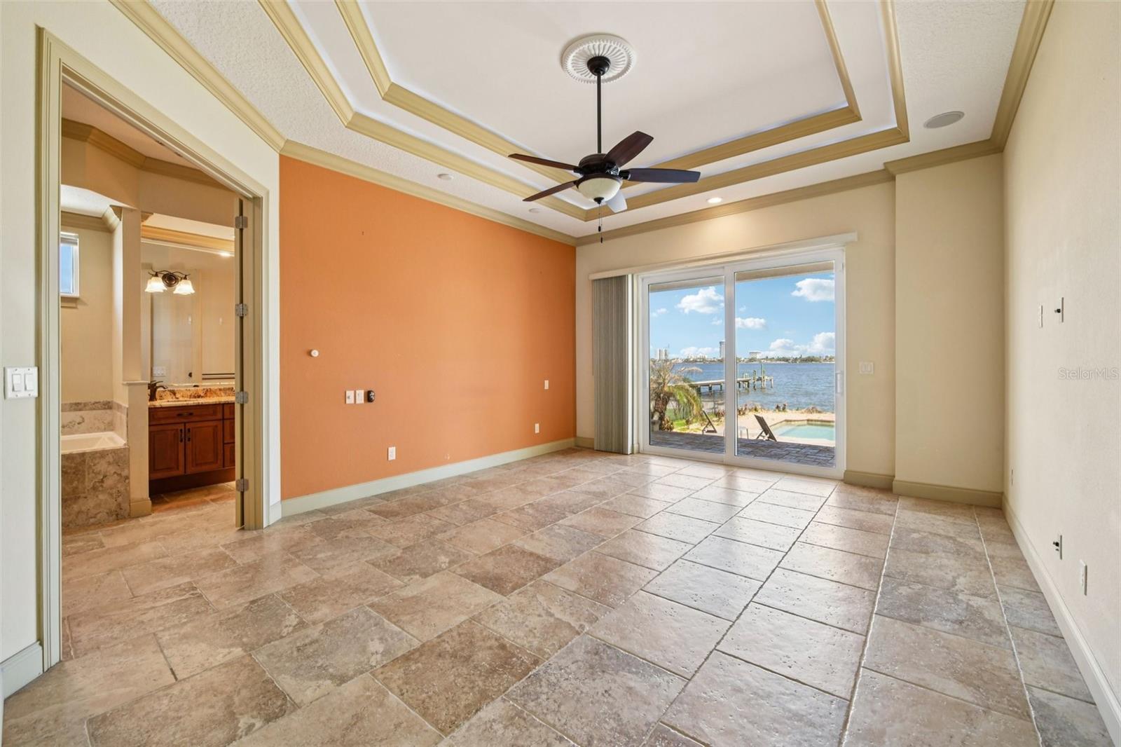 Image 14 of 57 For 2227 Palmetto Avenue