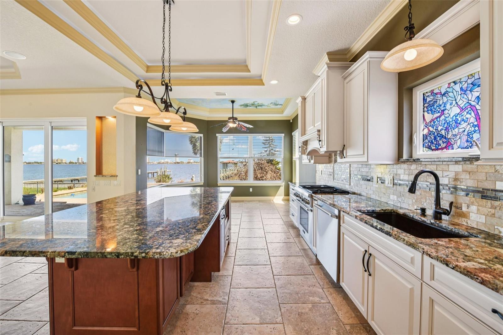 Image 22 of 57 For 2227 Palmetto Avenue