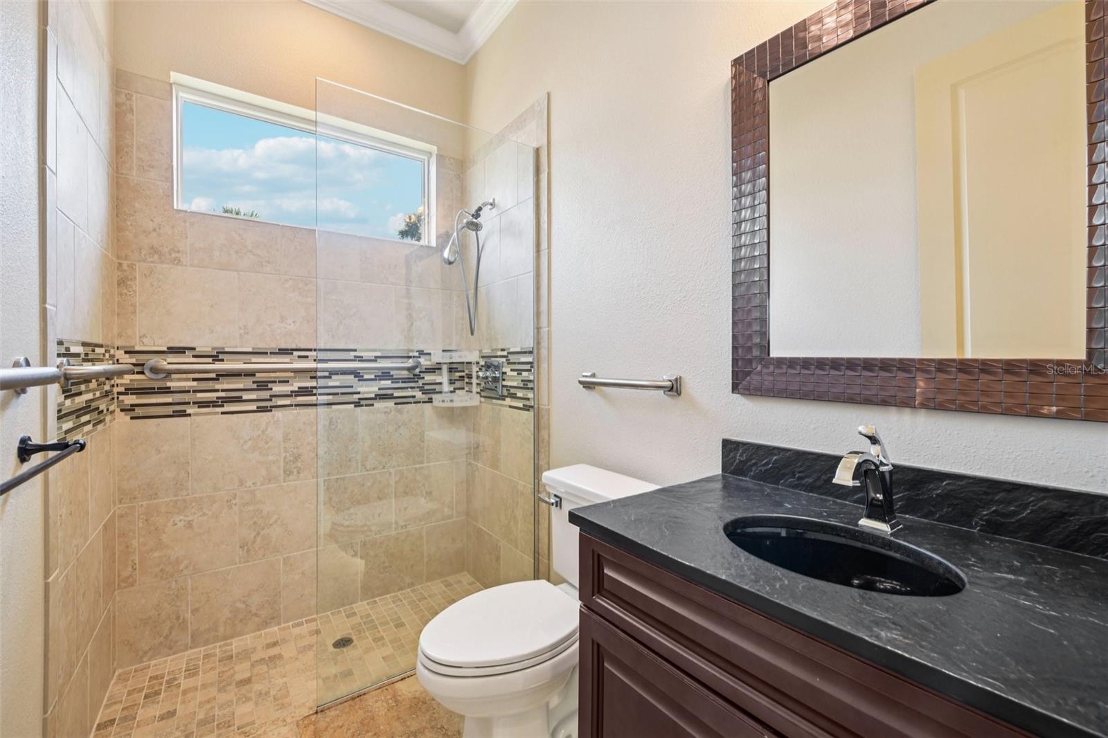 Image 23 of 57 For 2227 Palmetto Avenue