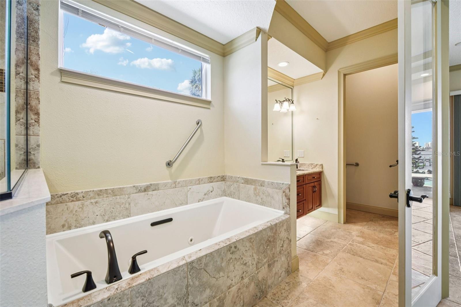 Image 35 of 57 For 2227 Palmetto Avenue