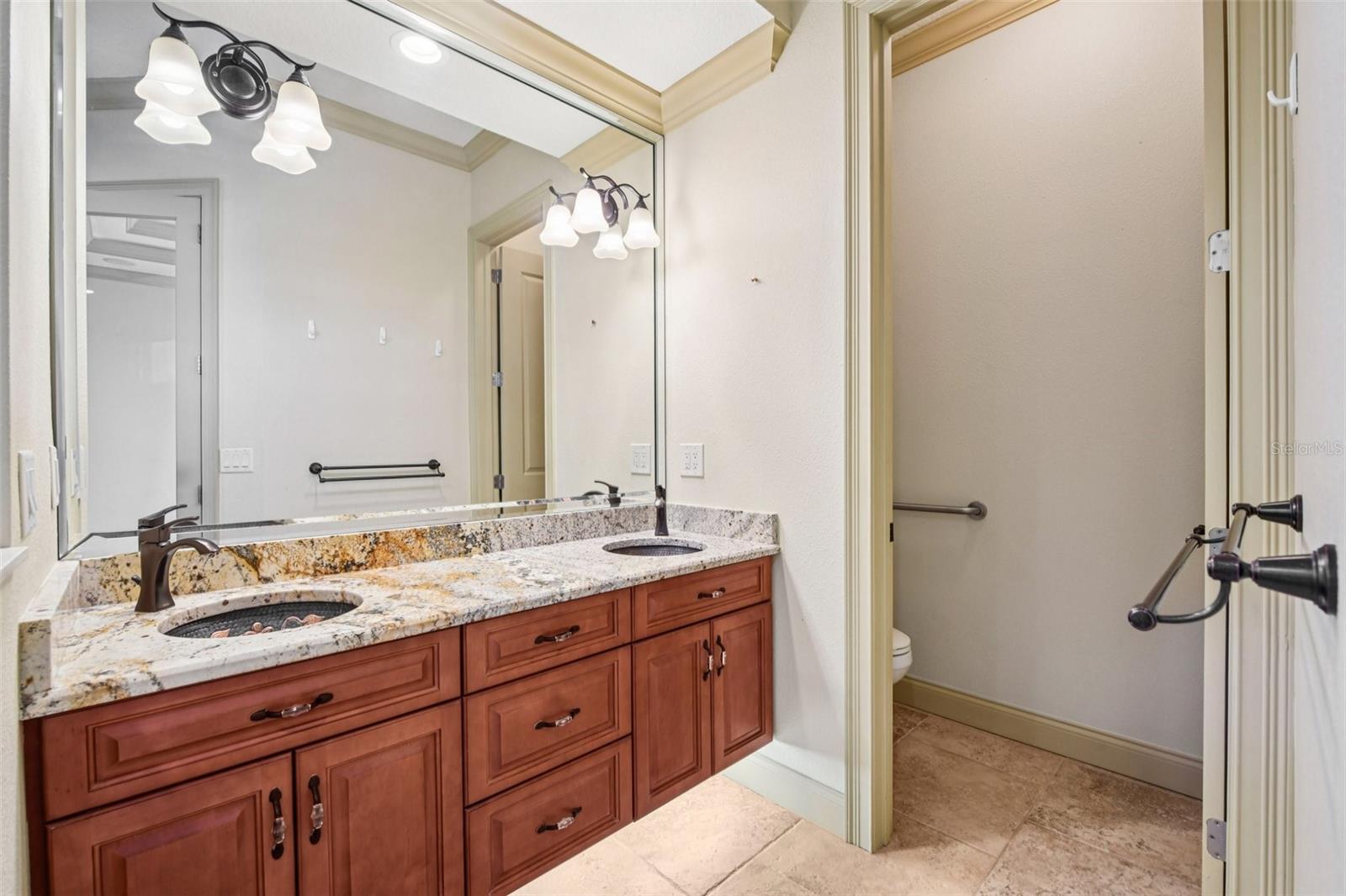 Image 36 of 57 For 2227 Palmetto Avenue