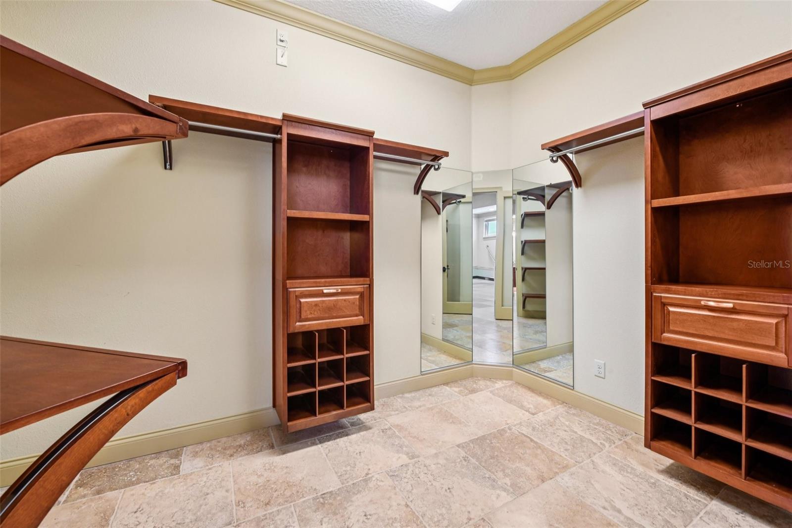 Image 37 of 57 For 2227 Palmetto Avenue