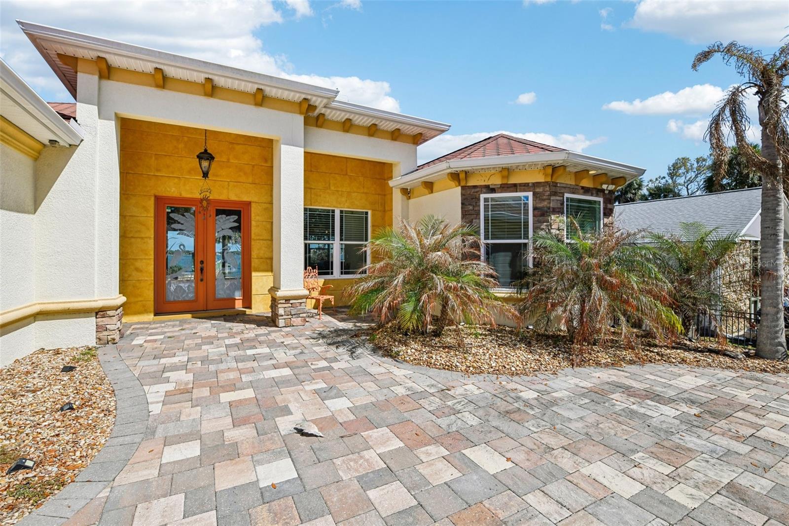 Image 4 of 57 For 2227 Palmetto Avenue