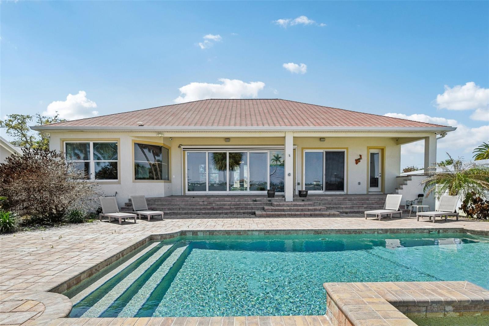 Image 46 of 57 For 2227 Palmetto Avenue