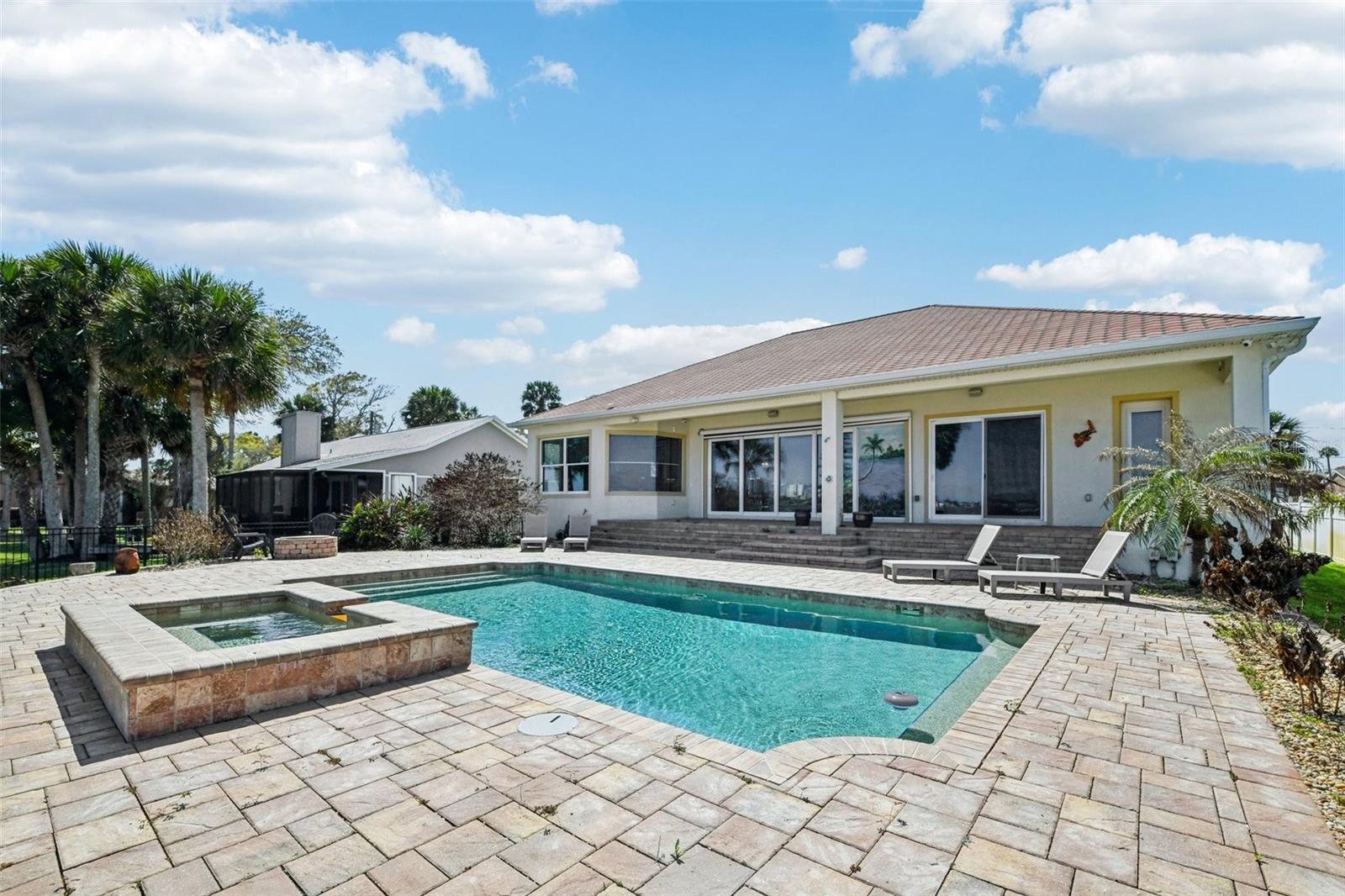 Image 47 of 57 For 2227 Palmetto Avenue