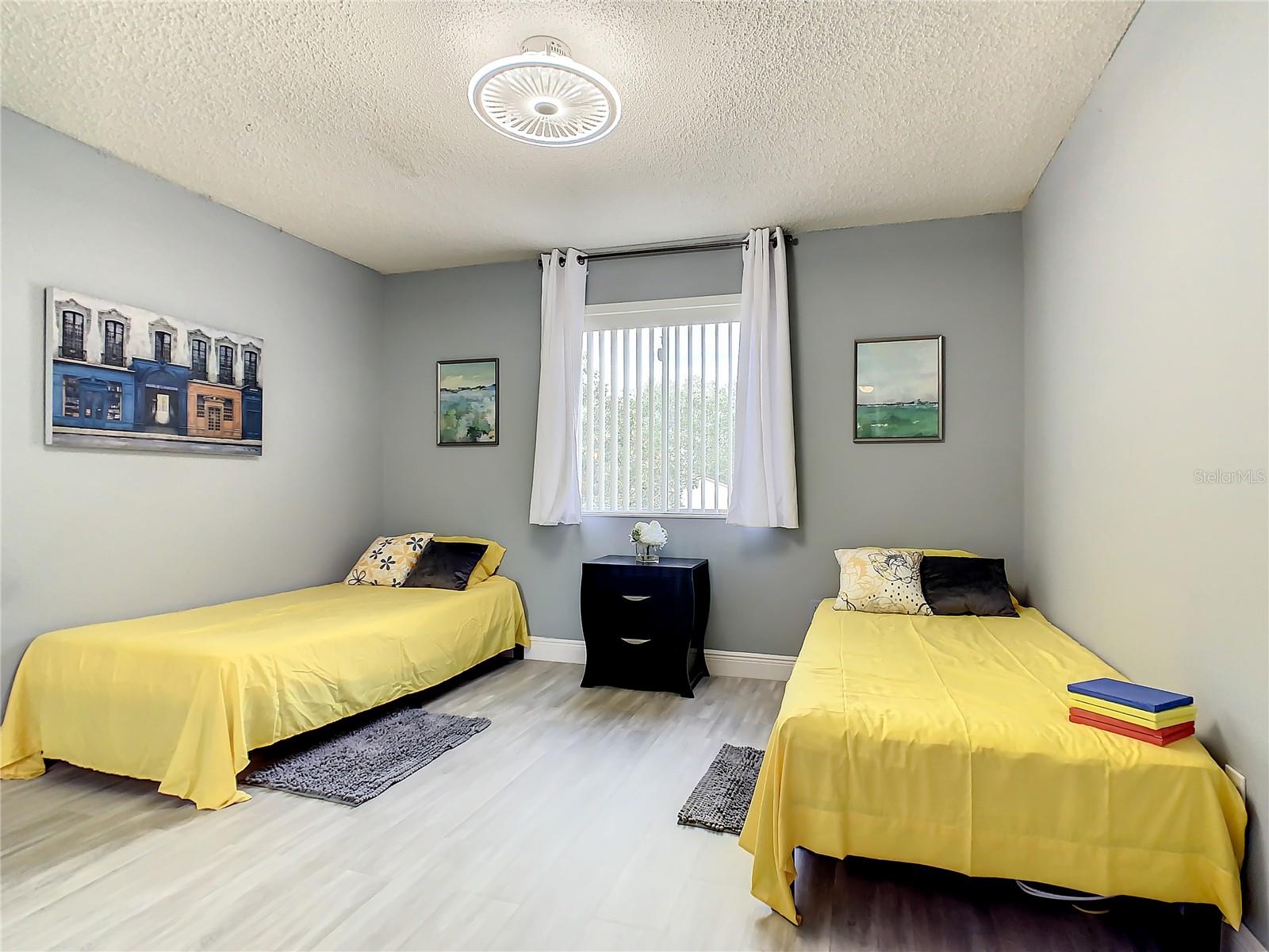 Image 33 of 69 For 4840 Kingston Circle