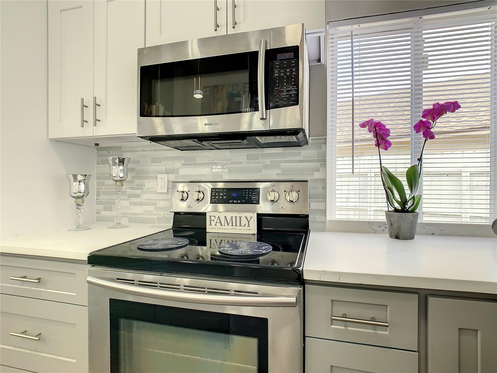 Image 6 of 69 For 4840 Kingston Circle