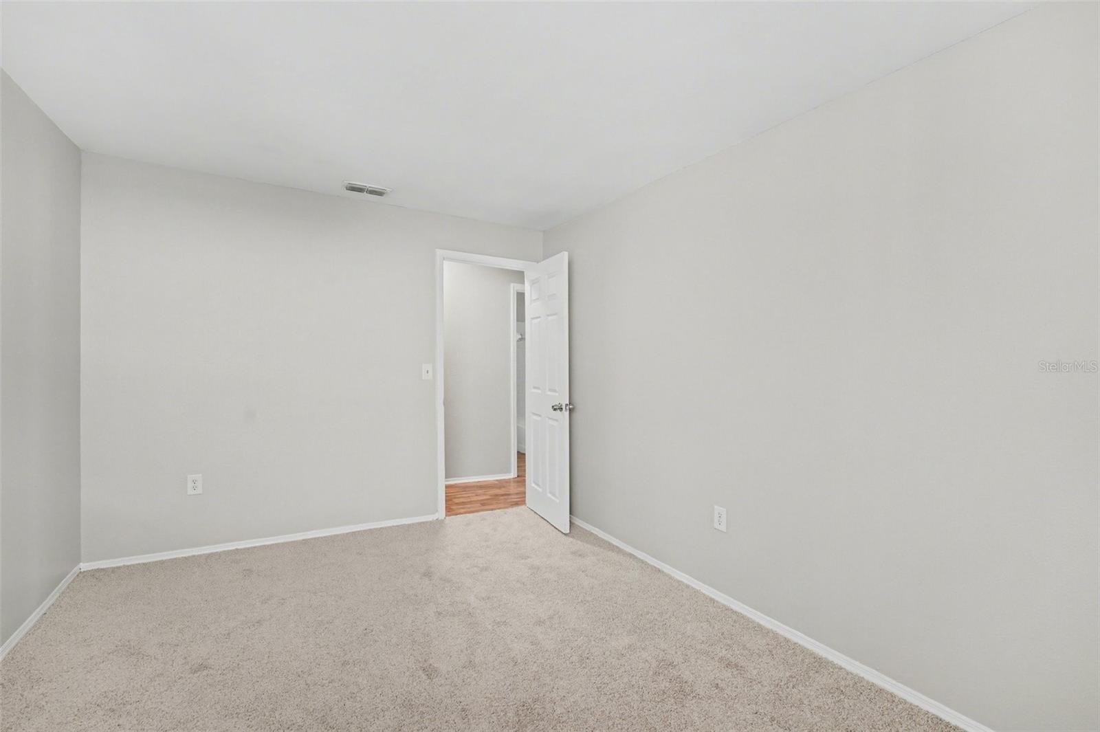 Image 12 of 21 For 638 Lake Dexter Circle
