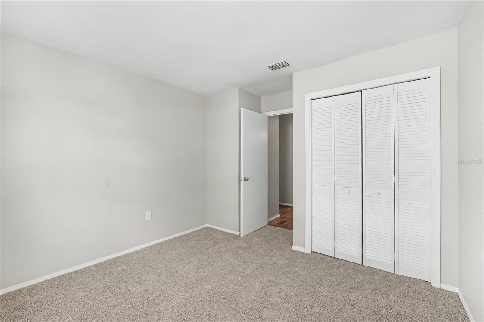 Image 13 of 21 For 638 Lake Dexter Circle