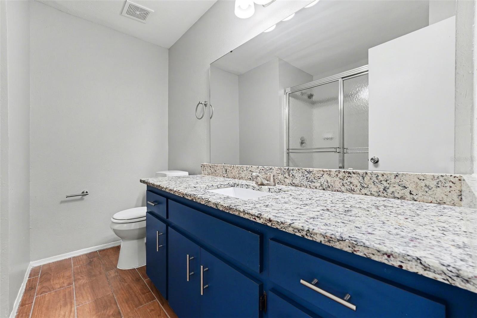 Image 18 of 21 For 638 Lake Dexter Circle