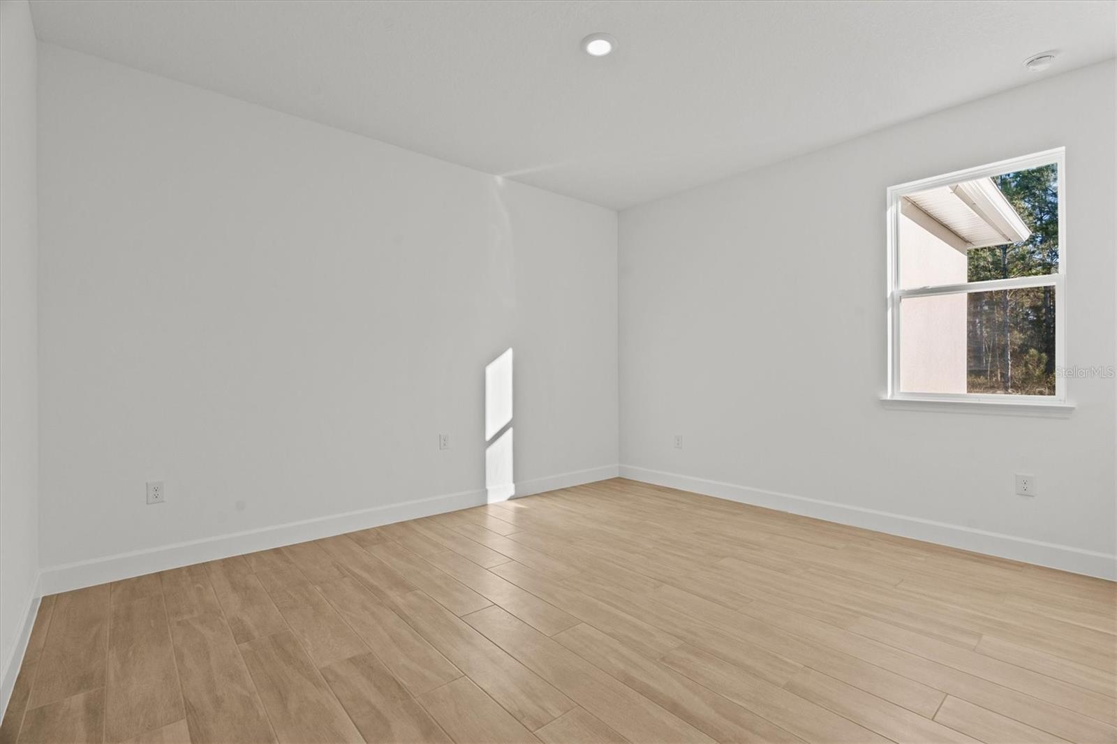 Image 34 of 39 For 3133 Cavalier Avenue