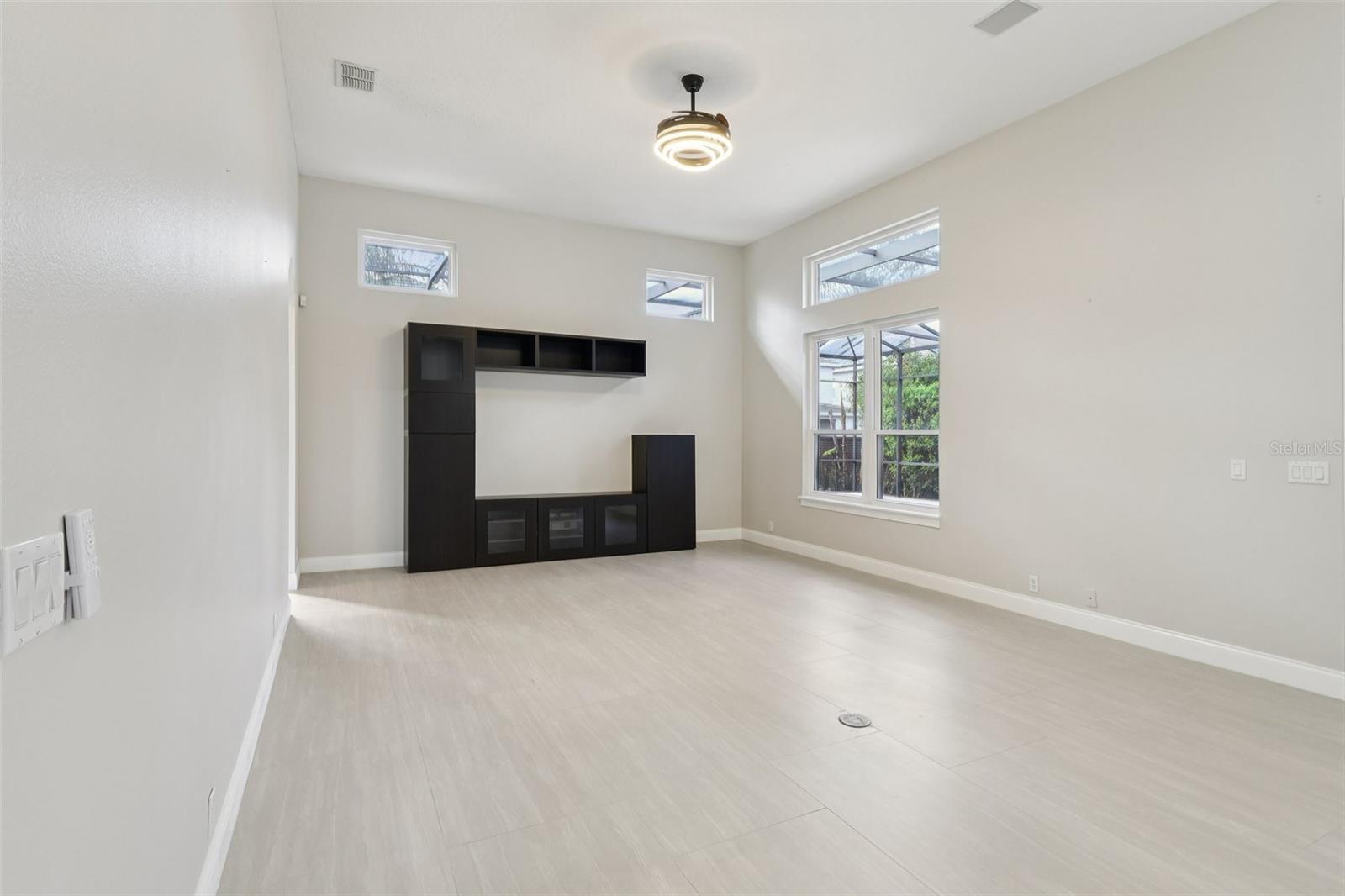 Image 13 of 44 For 11608 Claymont Circle